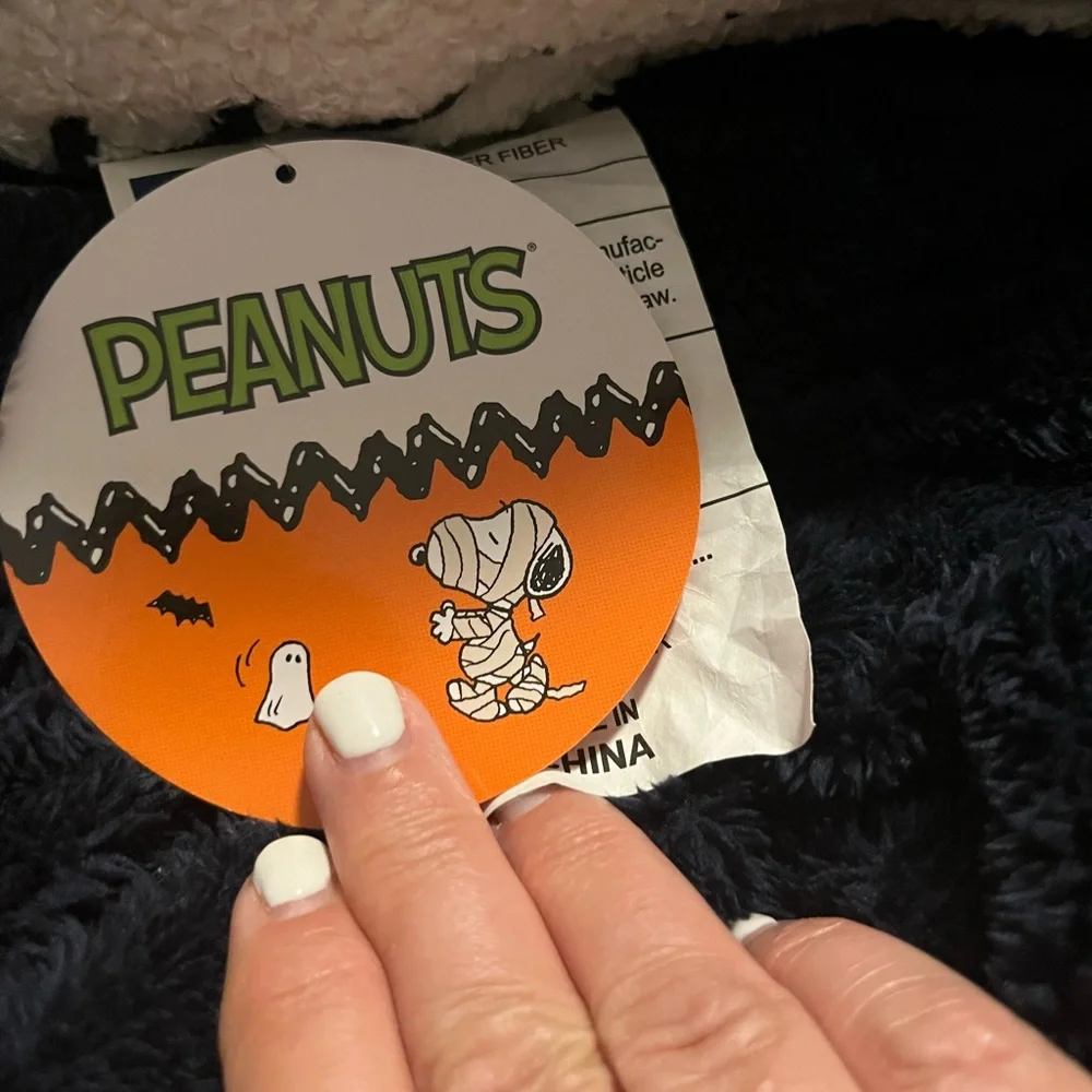 Peanuts Snoopy Halloween Pillow - Black and White